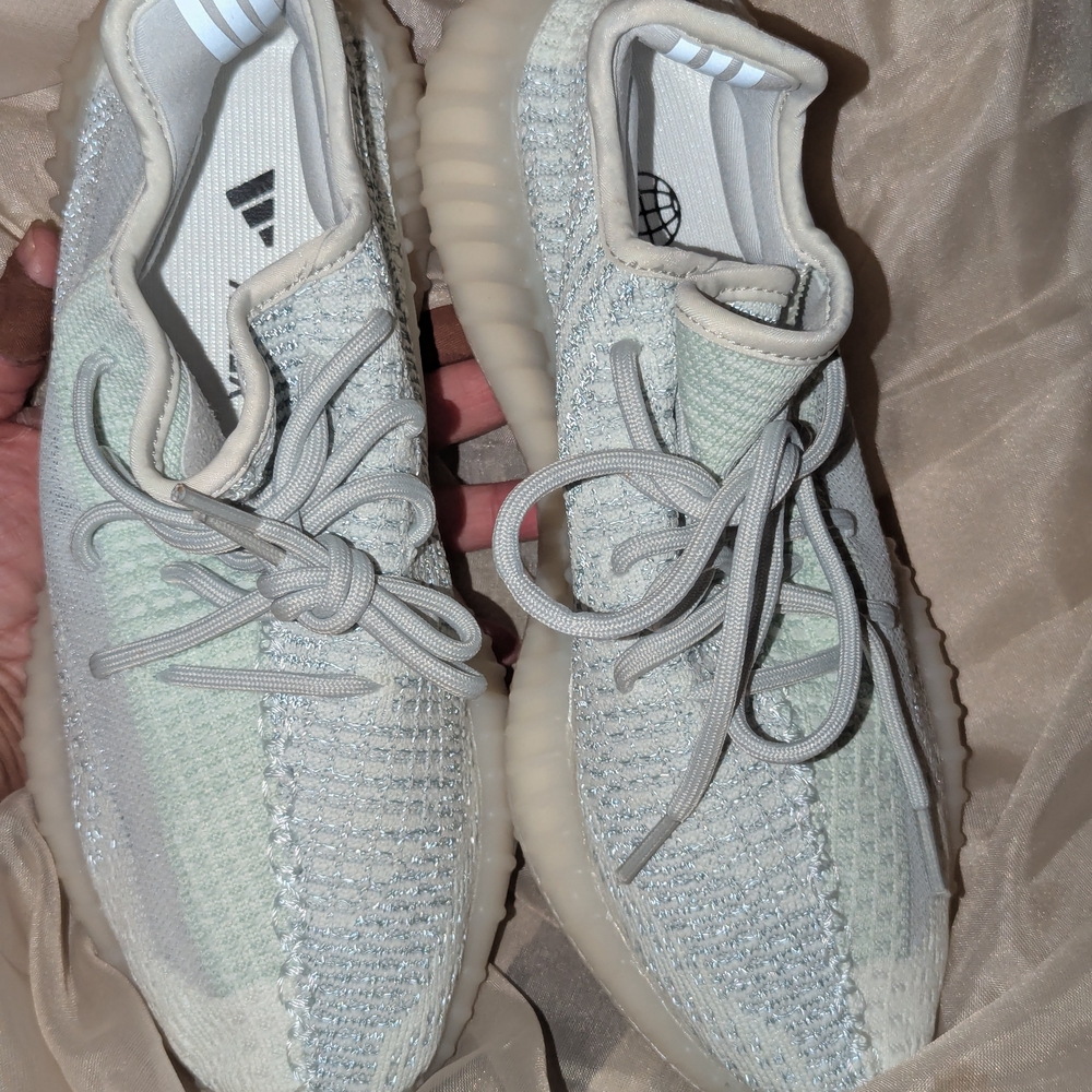 Adidas Yeezy Boost 350 V2 Sneakers